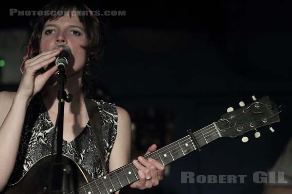 DEVON SPROULE - 2011-06-14 - PARIS - El Alamein - 